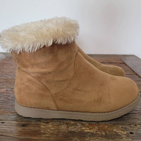 Cat & Jack Other - Cat & Jack Tan Faux Suede Faux Fur Ankle Booties